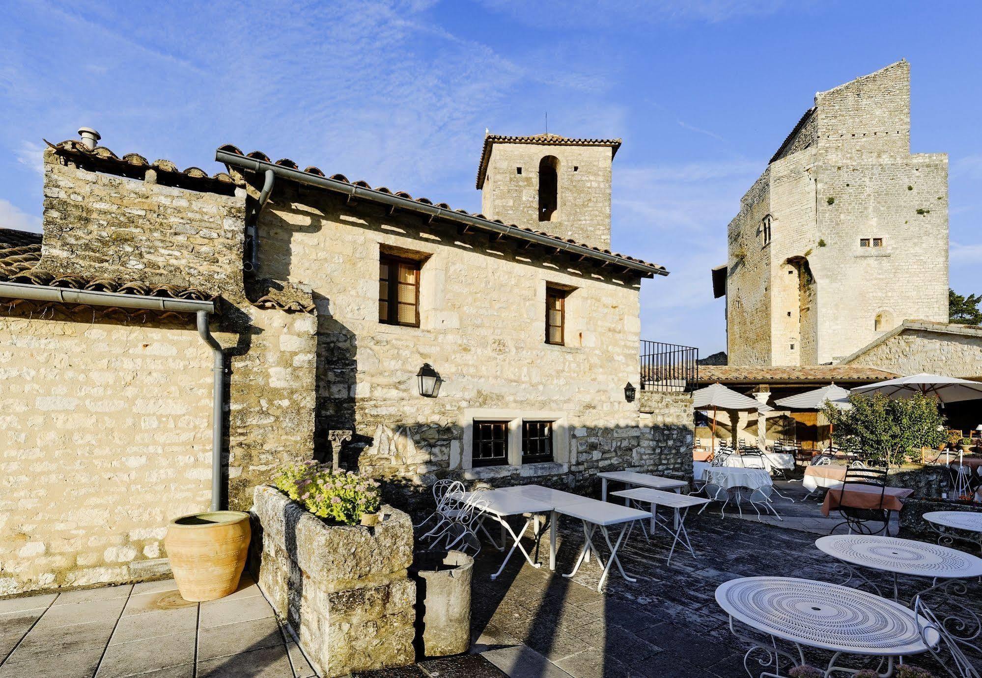 Logis Hotel Les Hospitaliers Le Poët-Laval Buitenkant foto